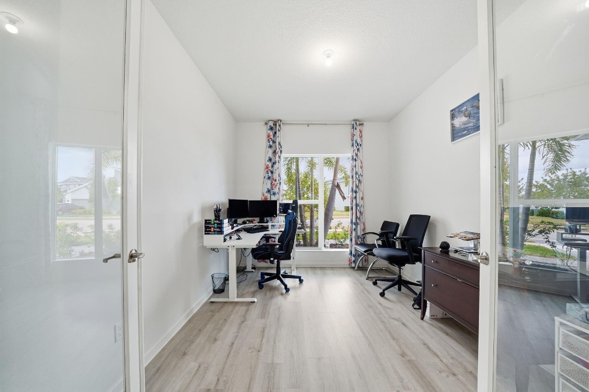 EMERY II - Residential