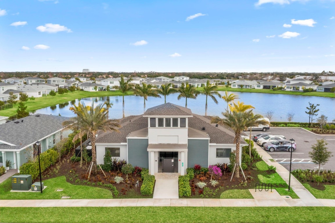 EMERY II - Residential