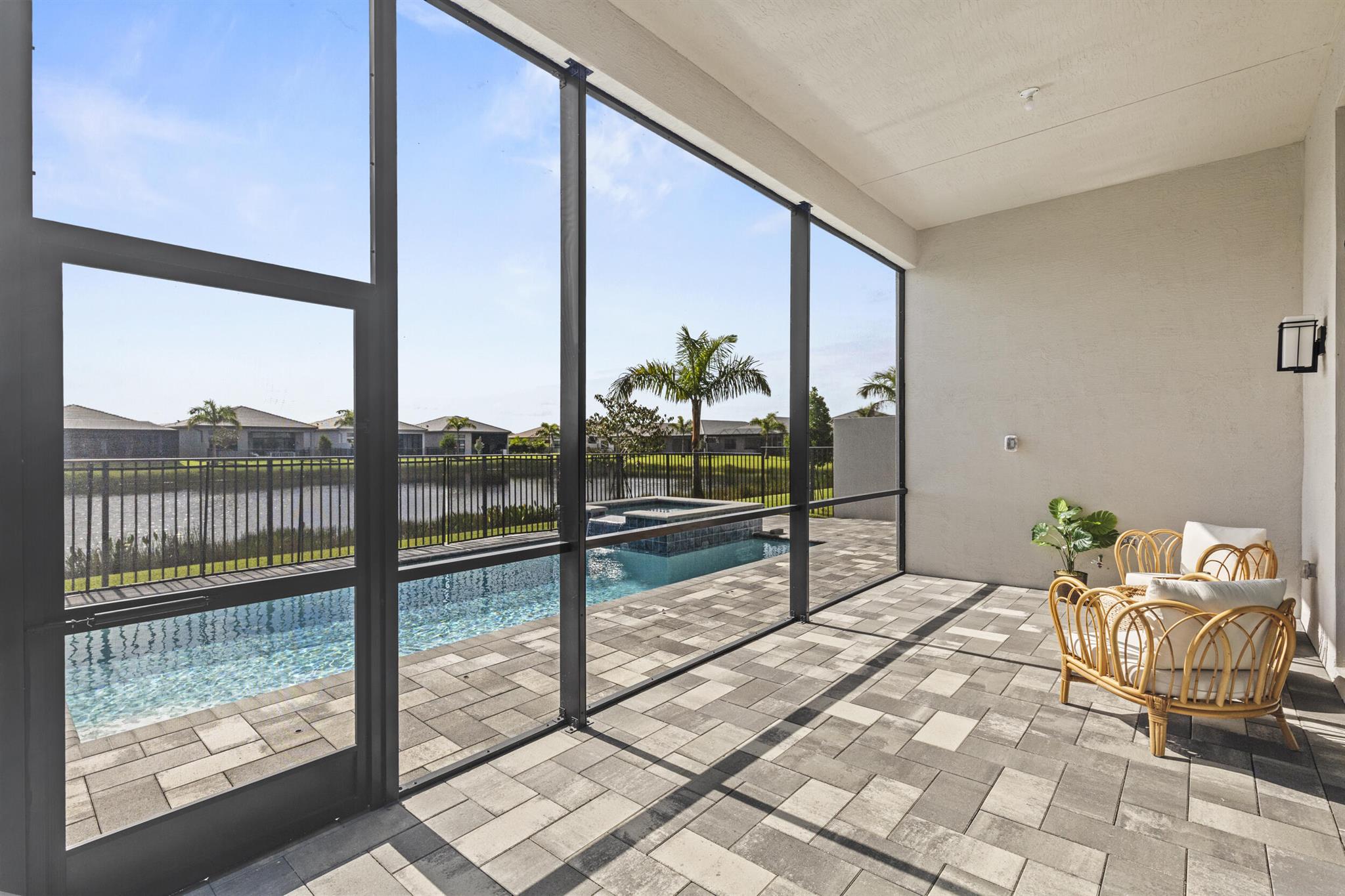 Valencia Grand - Residential