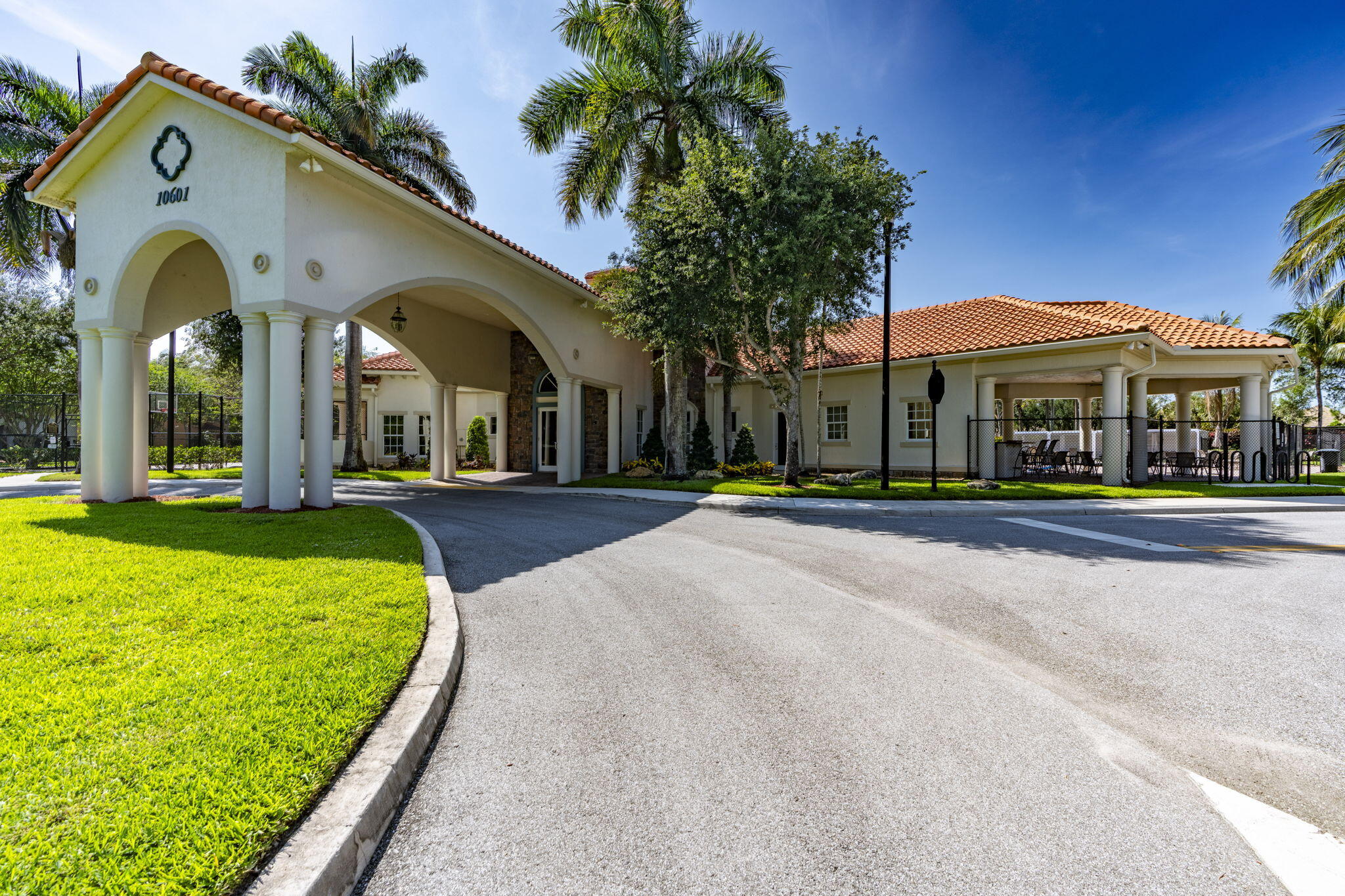 OAKMONT ESTATES - Residential