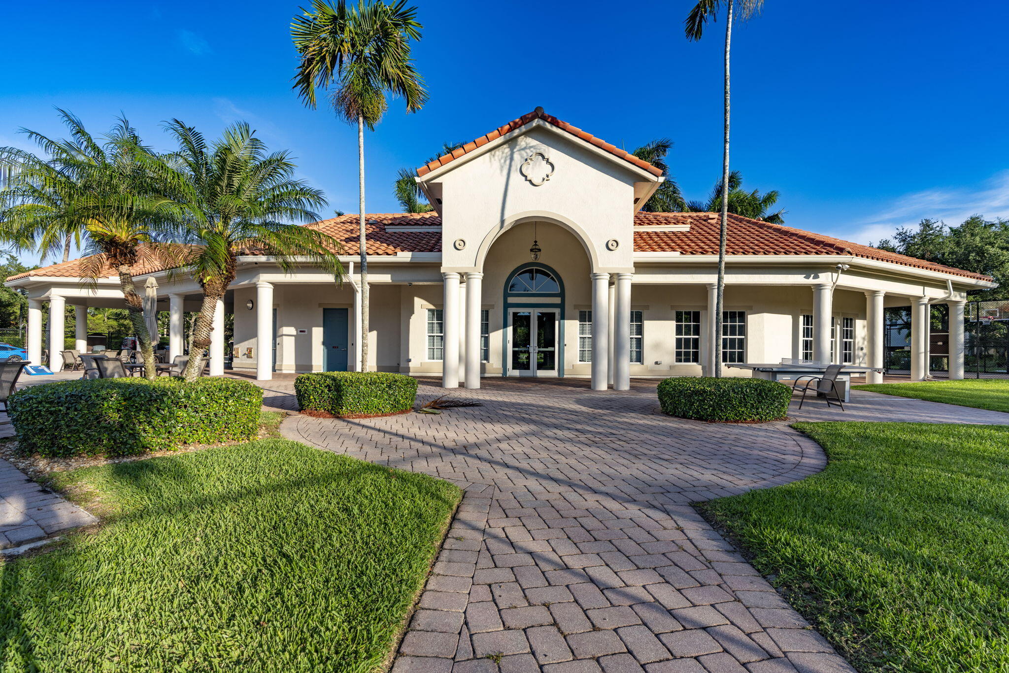 OAKMONT ESTATES - Residential