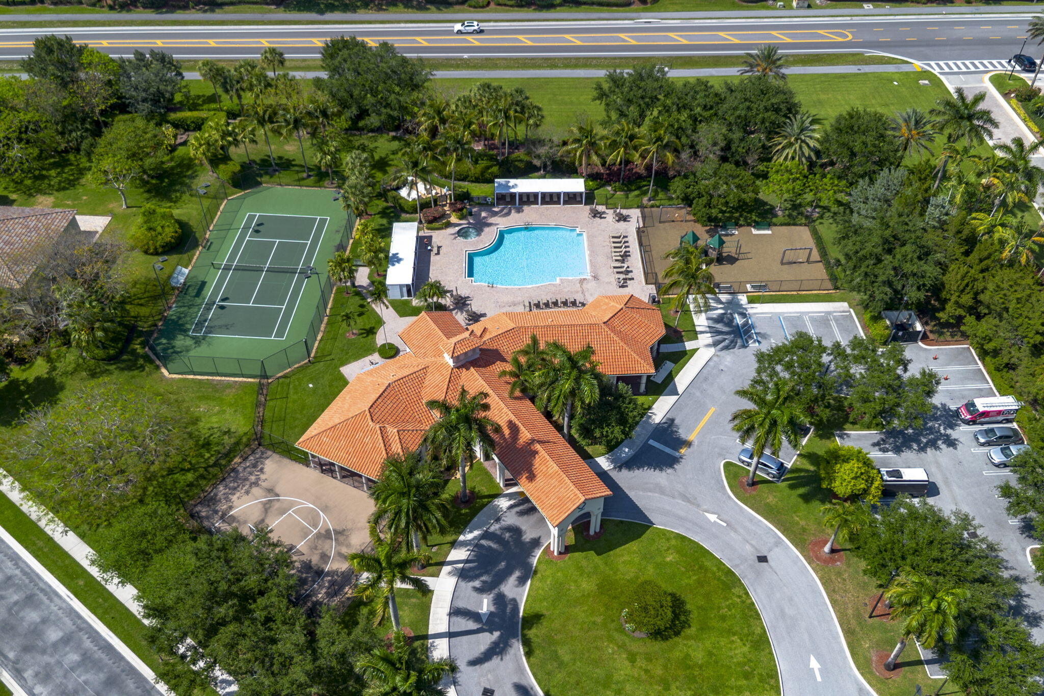 OAKMONT ESTATES - Residential