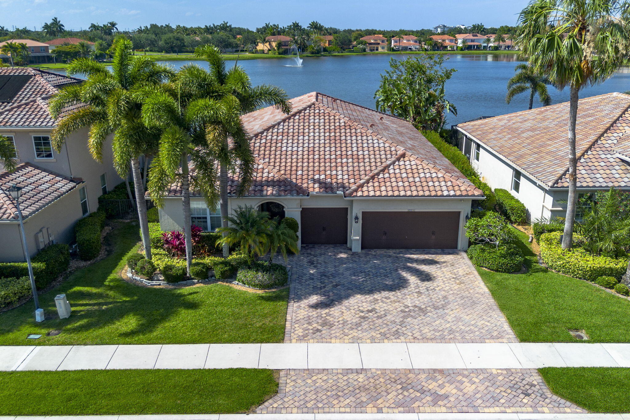 OAKMONT ESTATES - Residential
