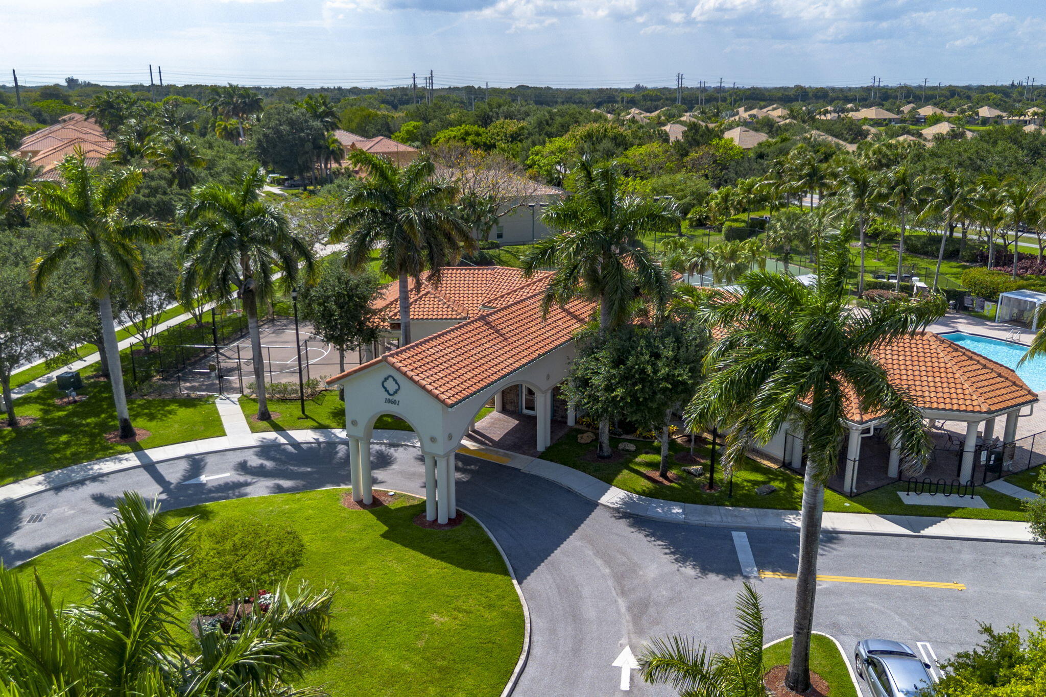 OAKMONT ESTATES - Residential