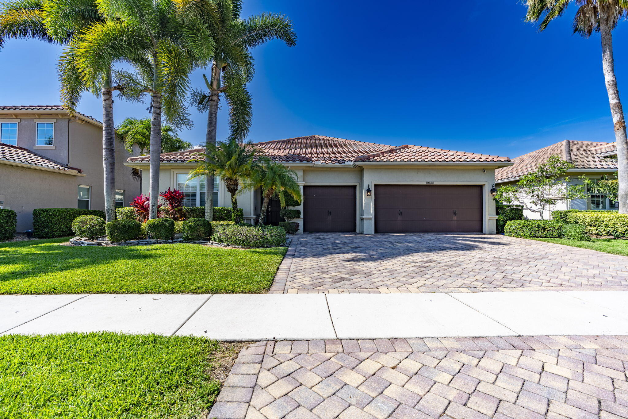 OAKMONT ESTATES - Residential