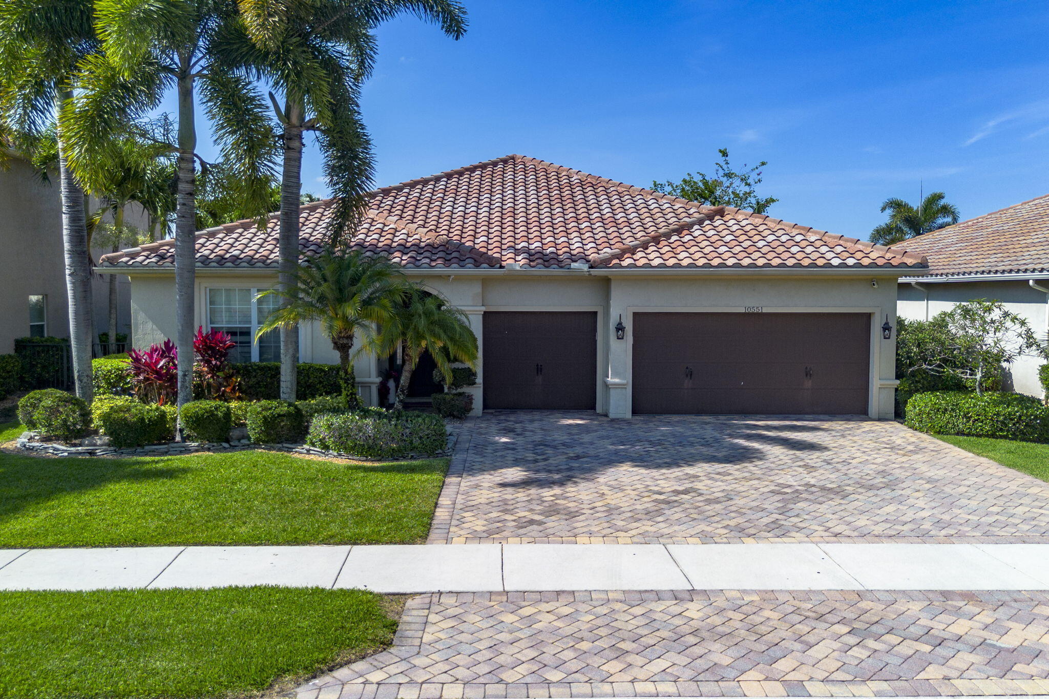 OAKMONT ESTATES - Residential