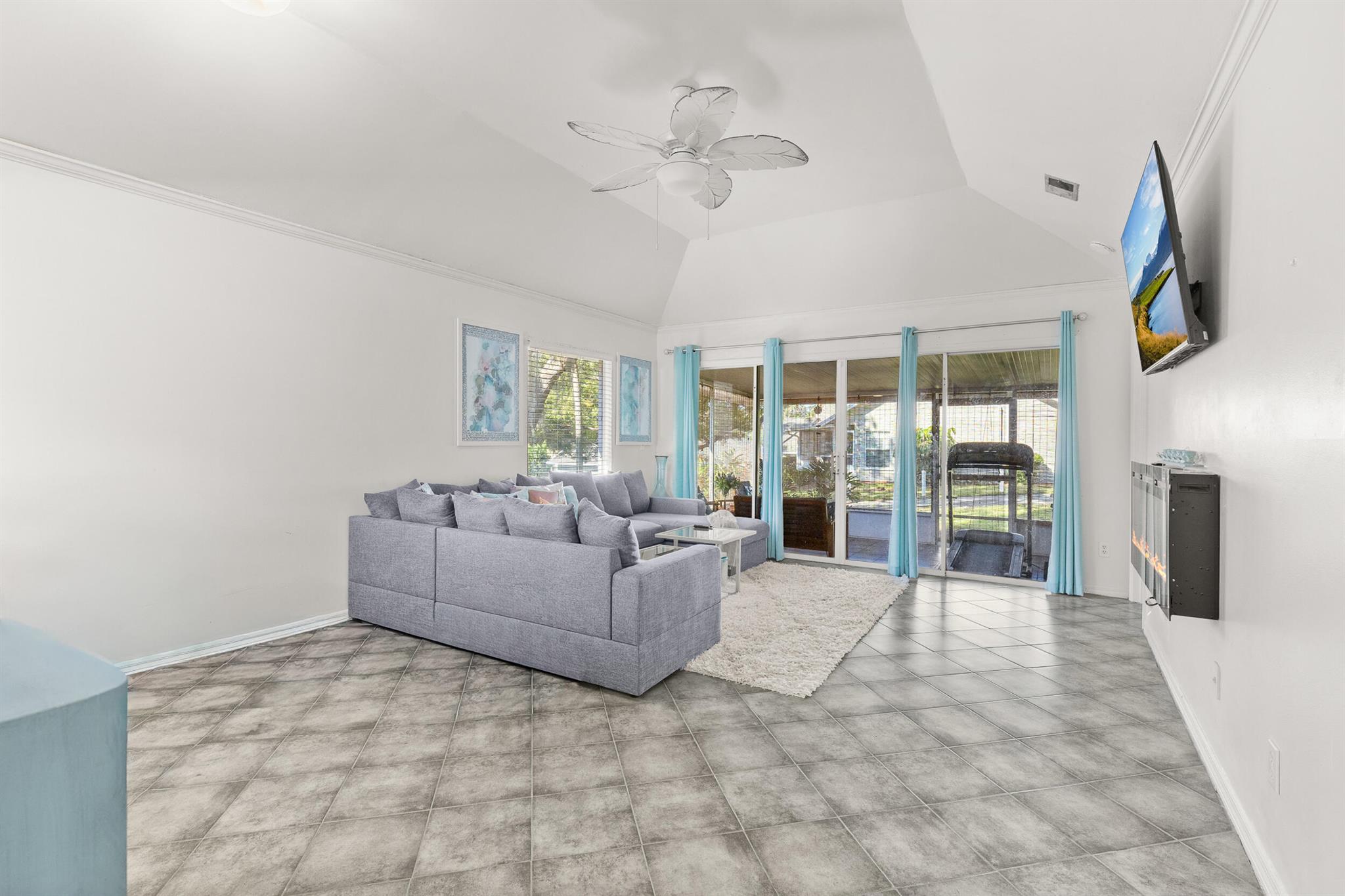 ERROL CLUB VILLAS CONDO 2 - Residential