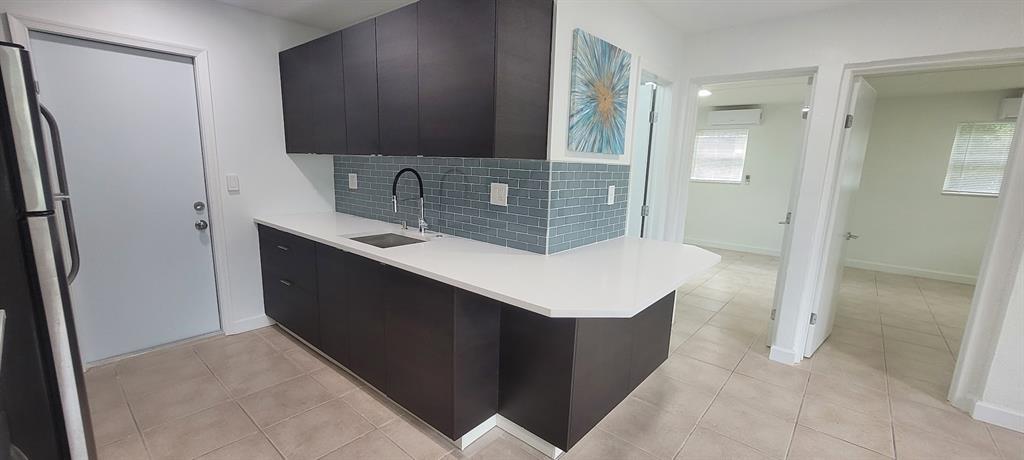 LINCOLN PARK FIFTH ADD AM - Residential Lease