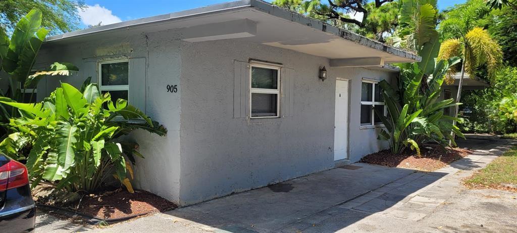 LINCOLN PARK FIFTH ADD AM - Residential Lease