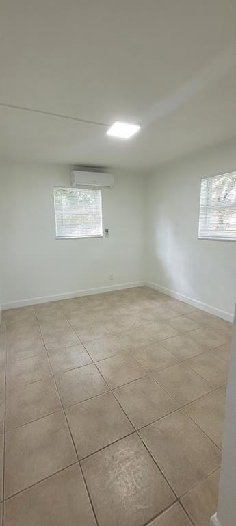 LINCOLN PARK FIFTH ADD AM - Residential Lease