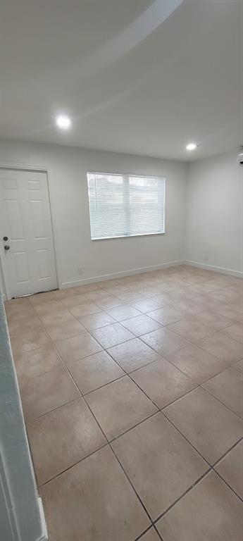 LINCOLN PARK FIFTH ADD AM - Residential Lease