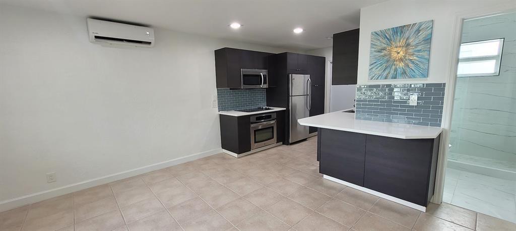 LINCOLN PARK FIFTH ADD AM - Residential Lease