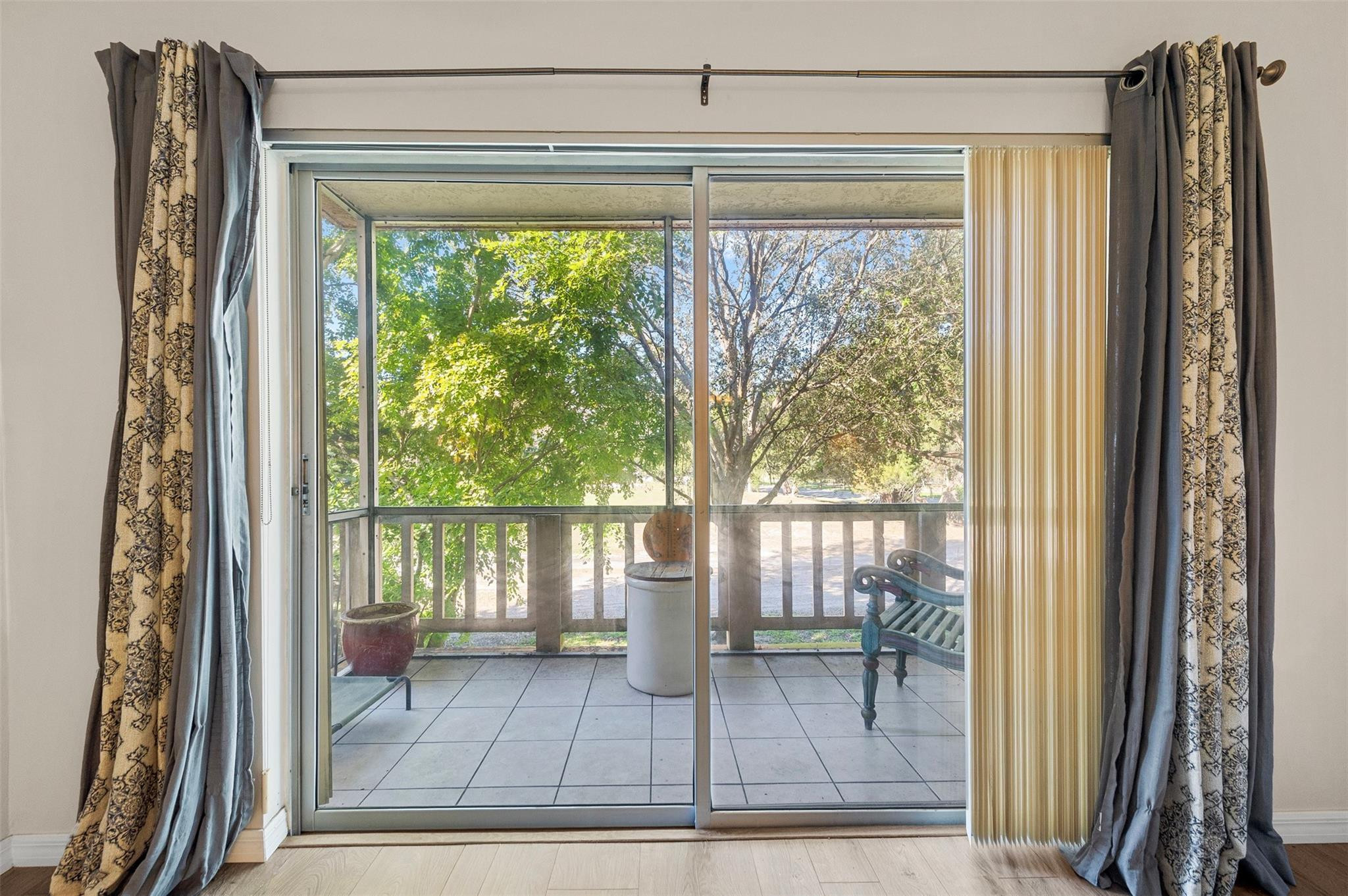 Rokest Condominium - Residential