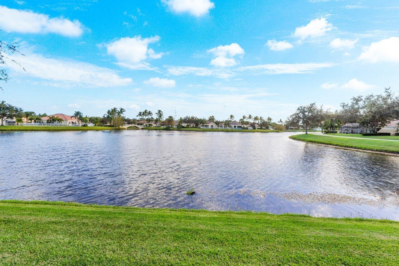 VILLAGEWALK OF WELLINGTON 1 - Residential Lease