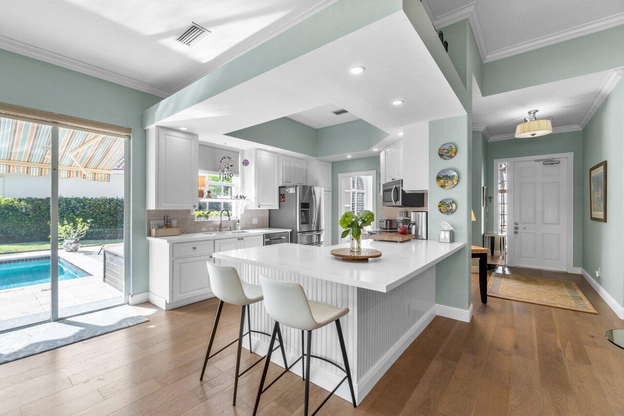 VILLAGEWALK OF WELLINGTON 1 - Residential Lease