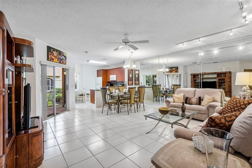 Photo of 6566 Via Regina #6566, Boca Raton, FL 33433 (MLS # F10470651)