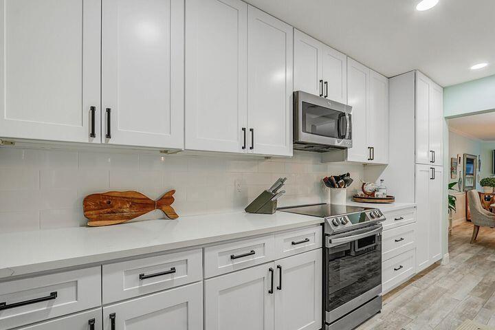 VILLAS OF OCEAN DUNES - Residential