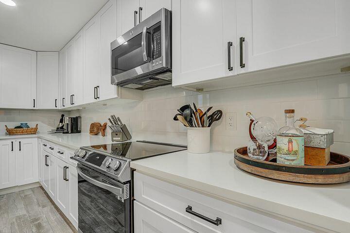 VILLAS OF OCEAN DUNES - Residential