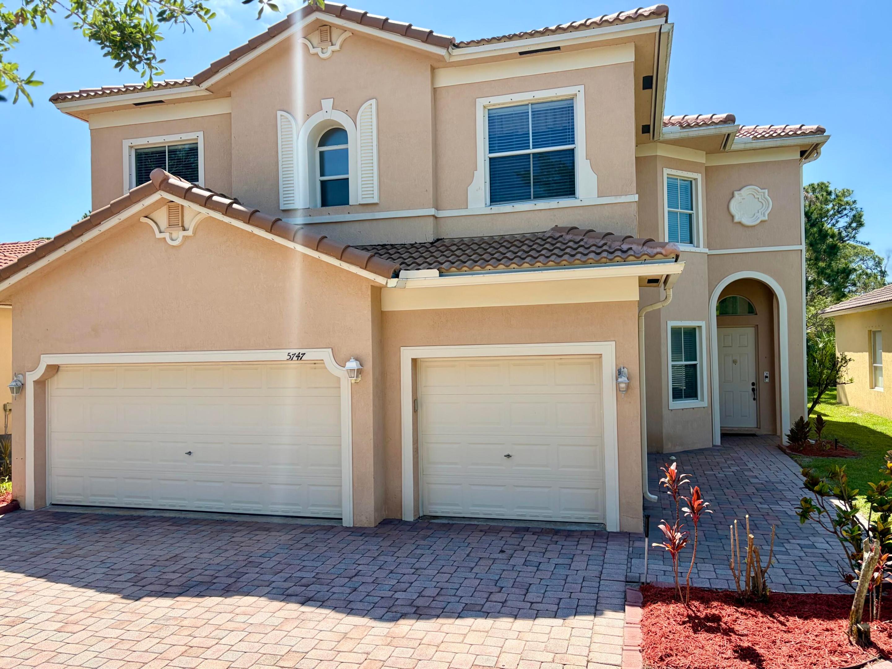 PORTOFINO SHORES - Residential