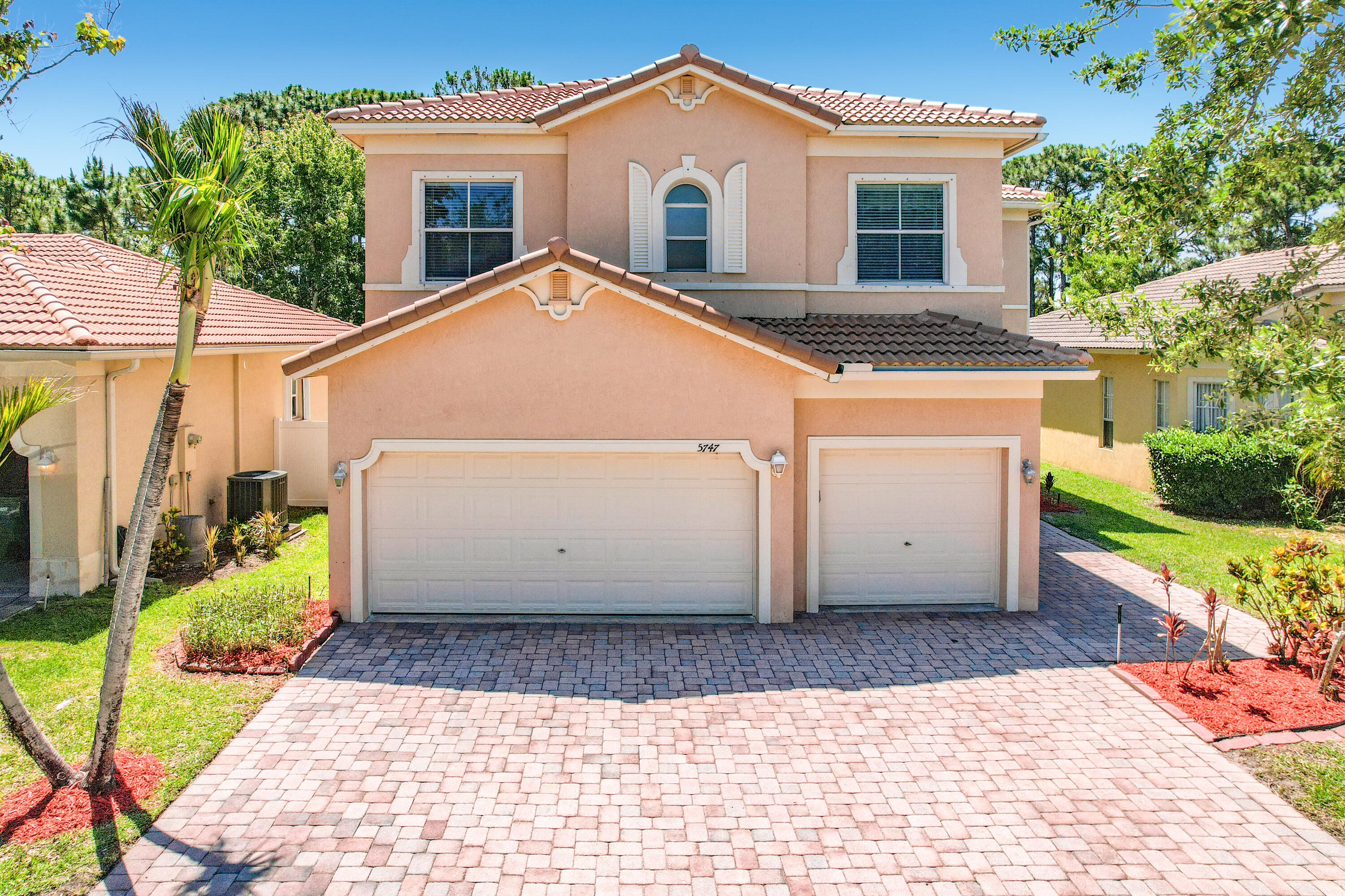 PORTOFINO SHORES - Residential