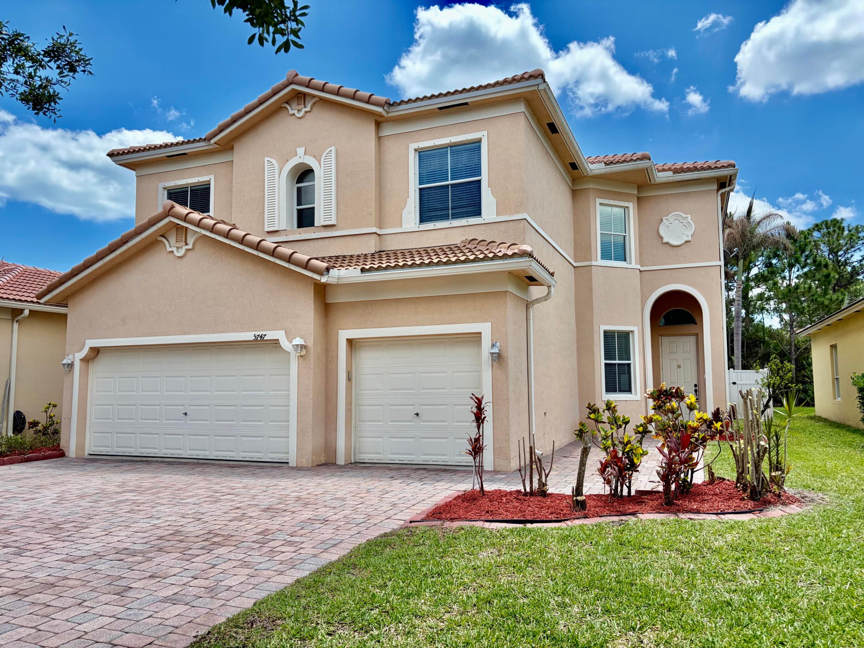 PORTOFINO SHORES - Residential