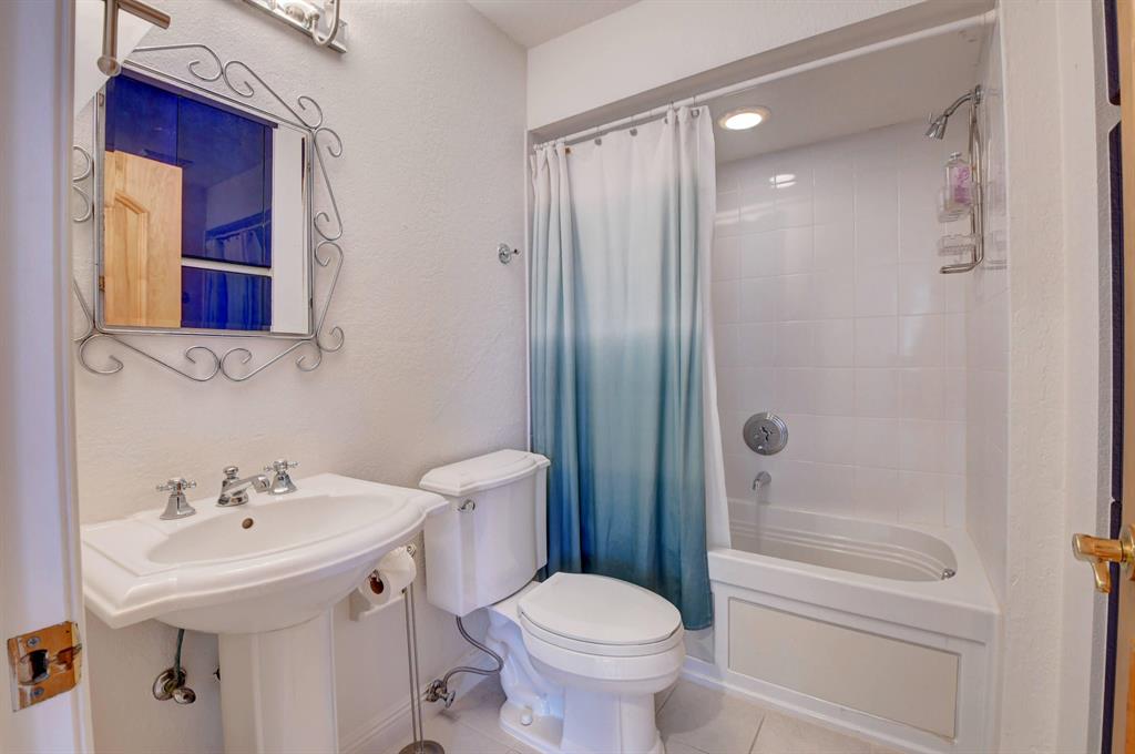 TROPIC ISLE 3RD SEC - Residential