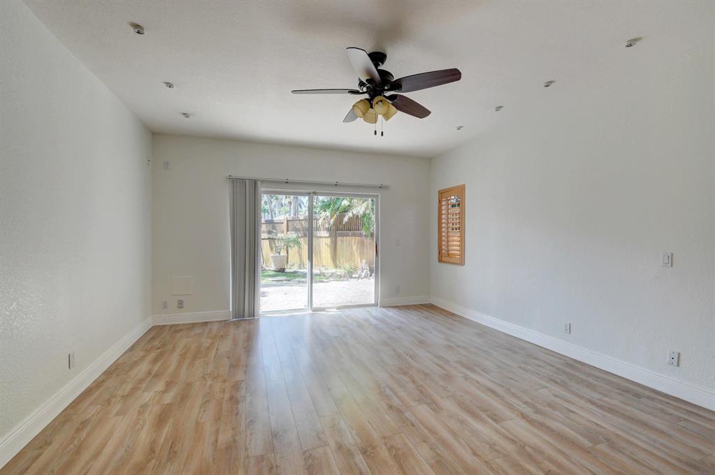 TROPIC ISLE 3RD SEC - Residential