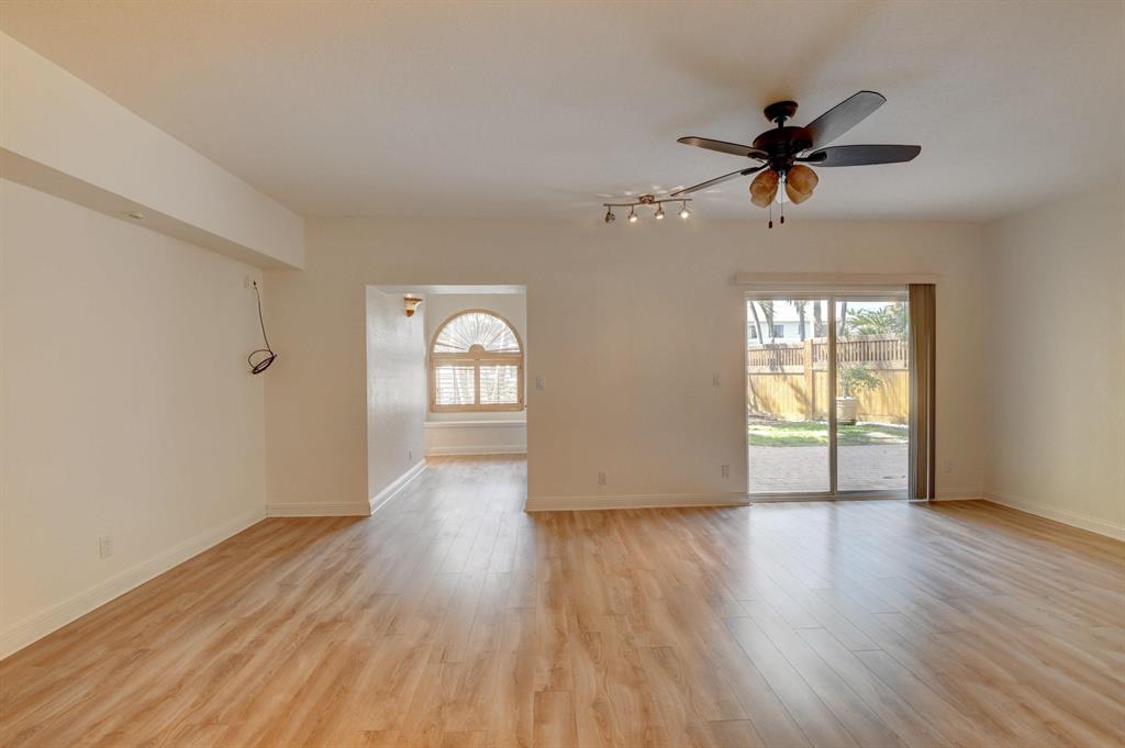 TROPIC ISLE 3RD SEC - Residential