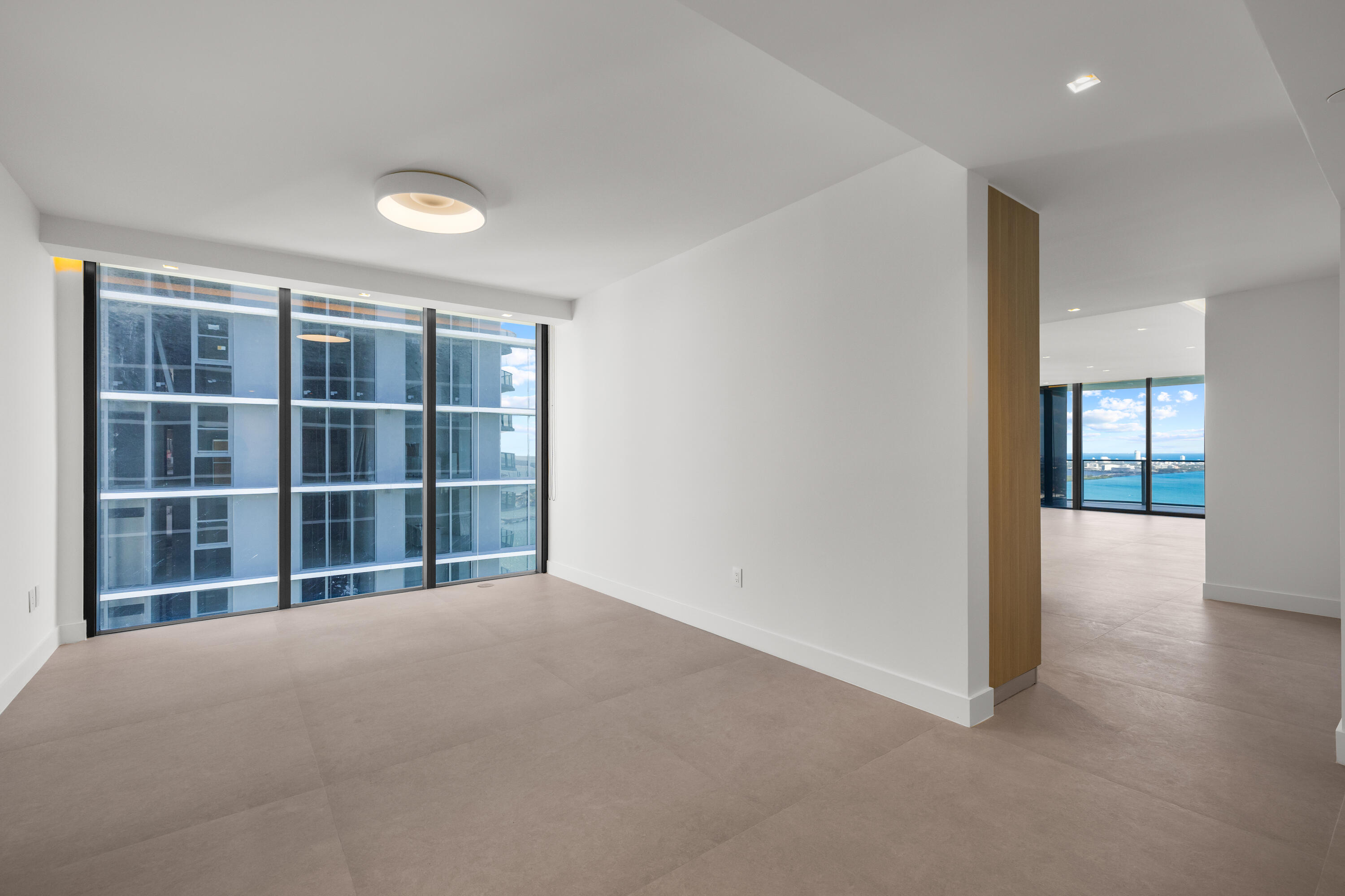 ARIA RESERVE SOUTH, A Condominium - Residential