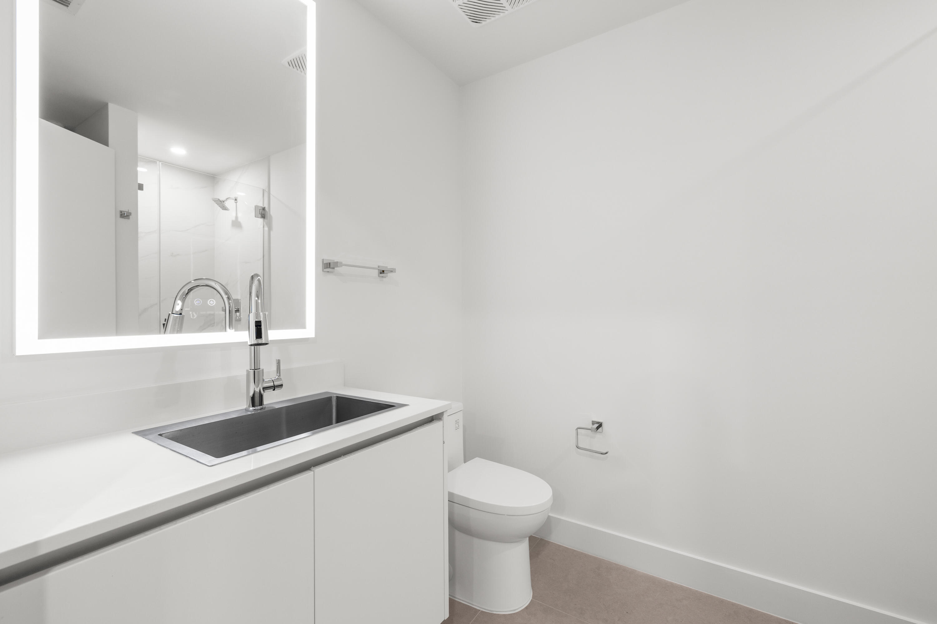 ARIA RESERVE SOUTH, A Condominium - Residential