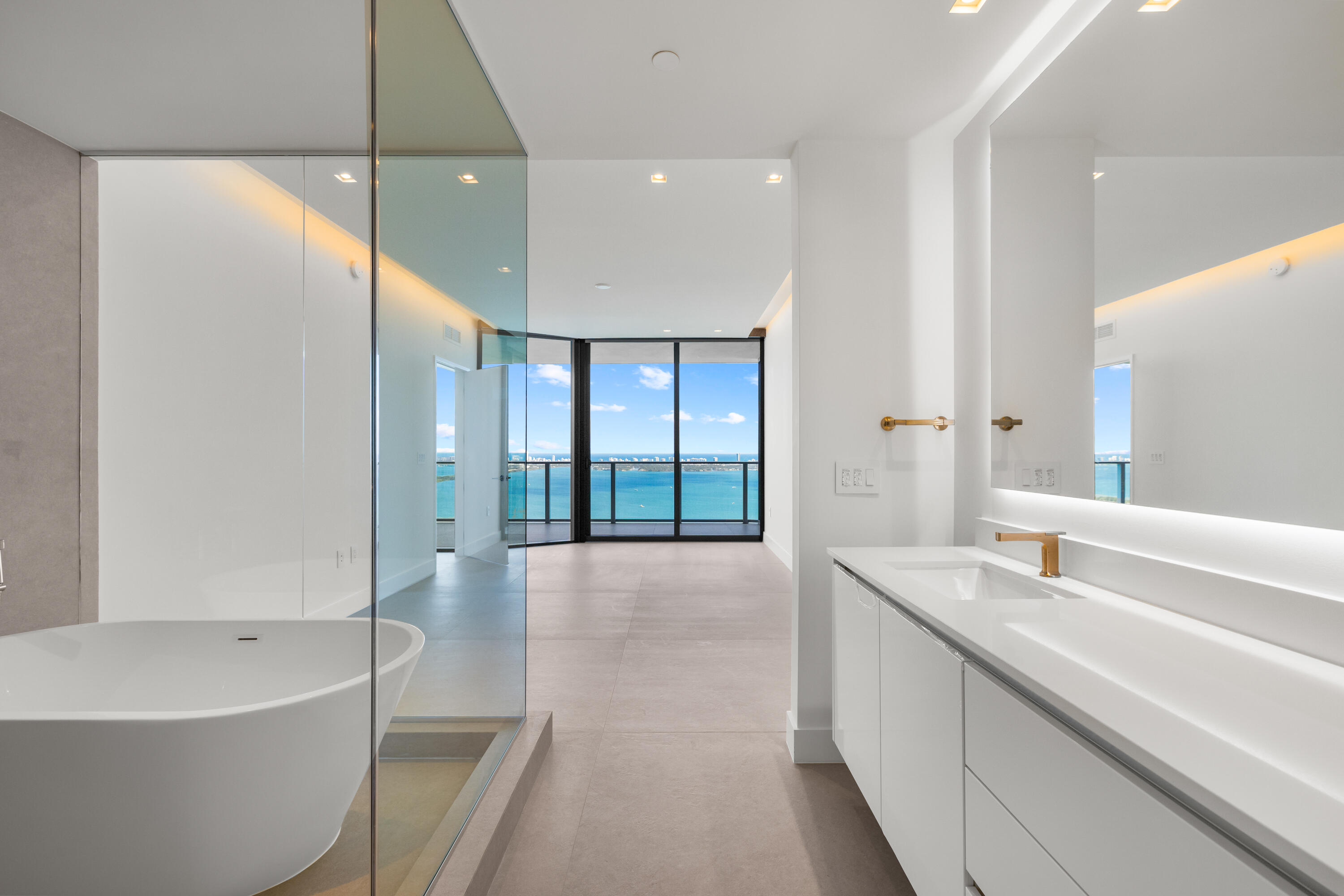 ARIA RESERVE SOUTH, A Condominium - Residential