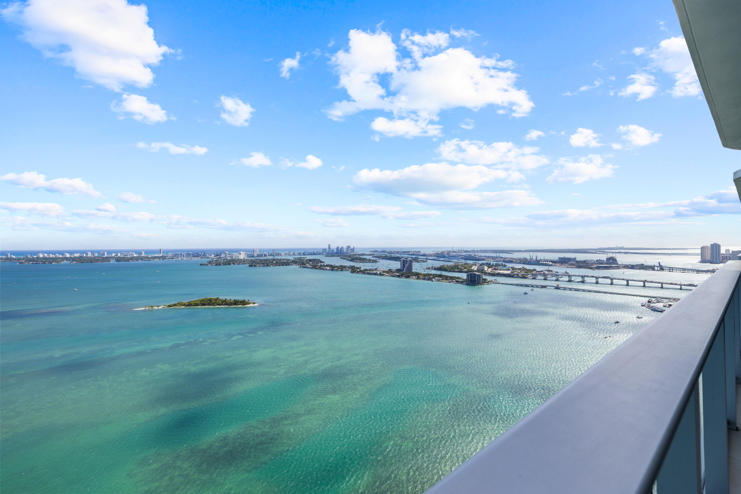 ARIA RESERVE SOUTH, A Condominium - Residential