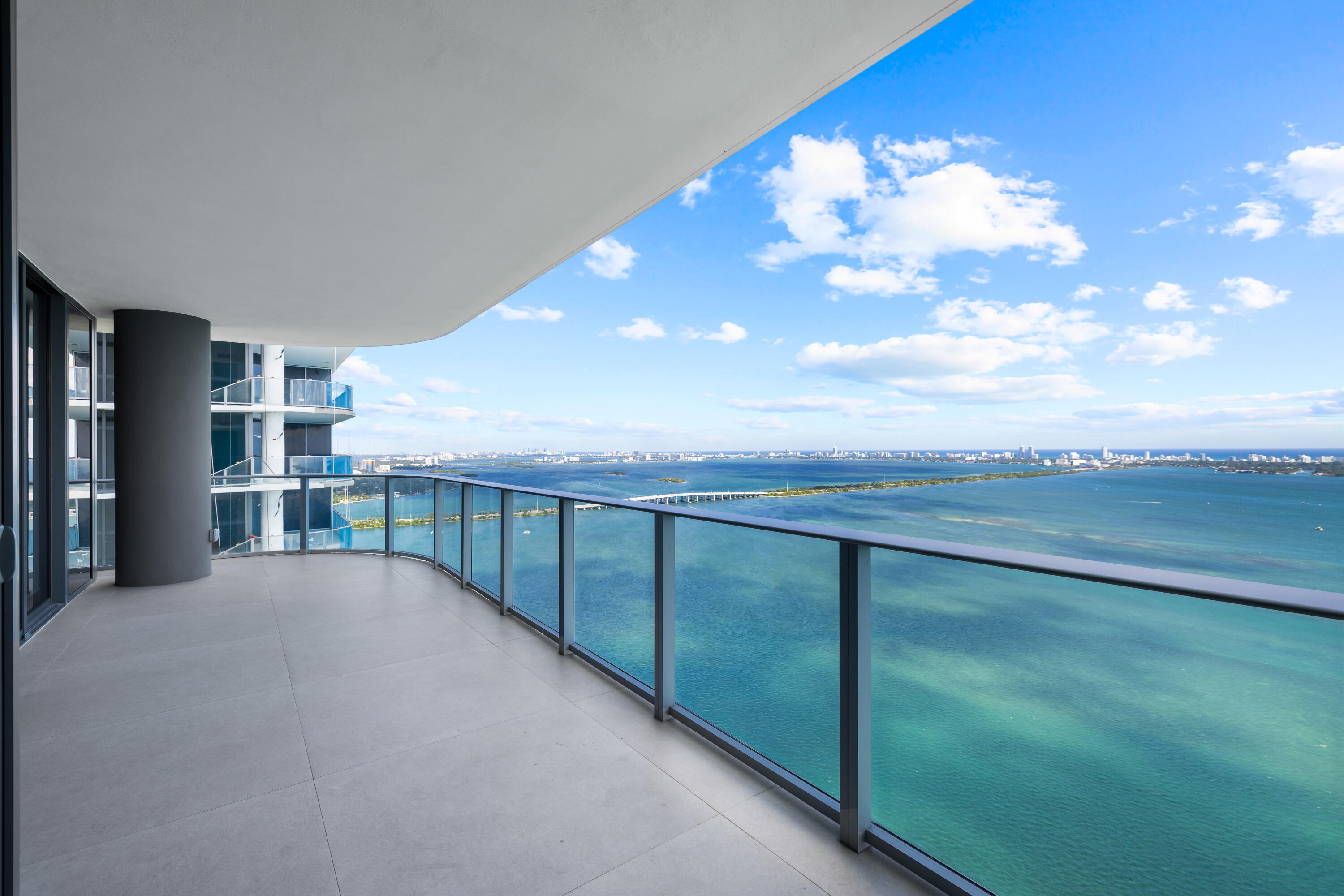 ARIA RESERVE SOUTH, A Condominium - Residential