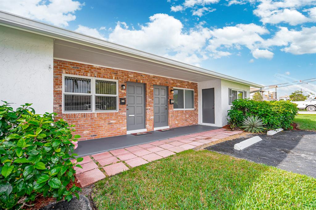 LAKE WYMAN SHORES - Residential Lease