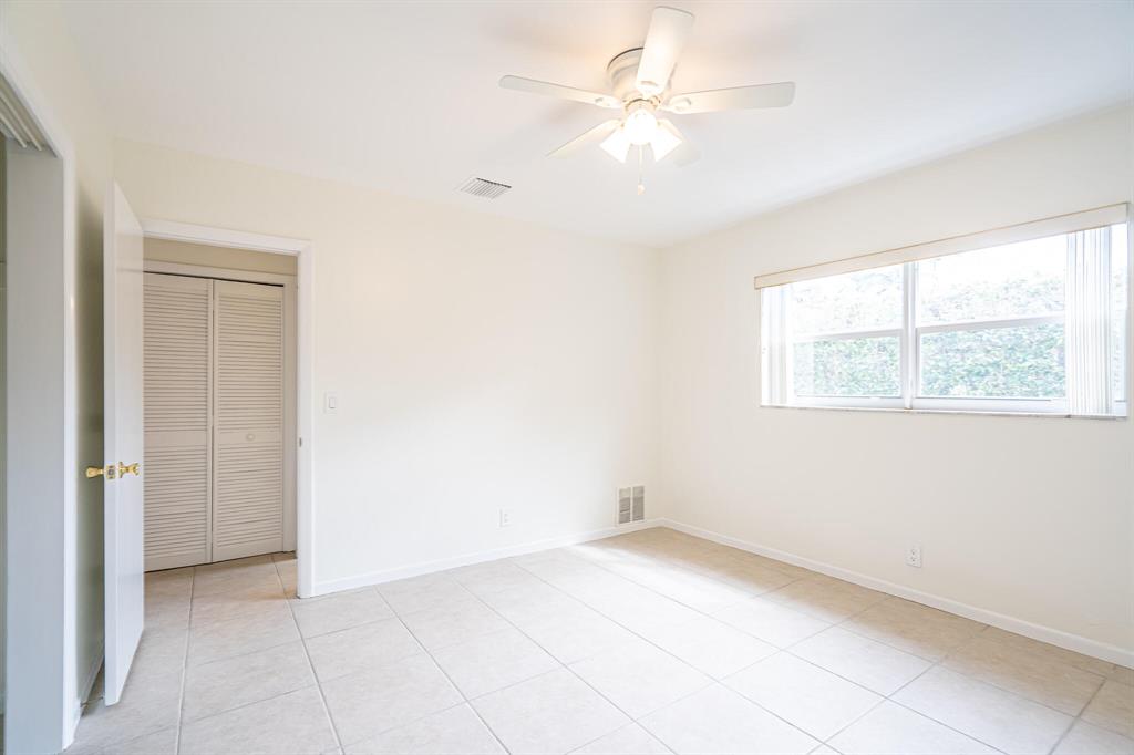 LAKE WYMAN SHORES - Residential Lease