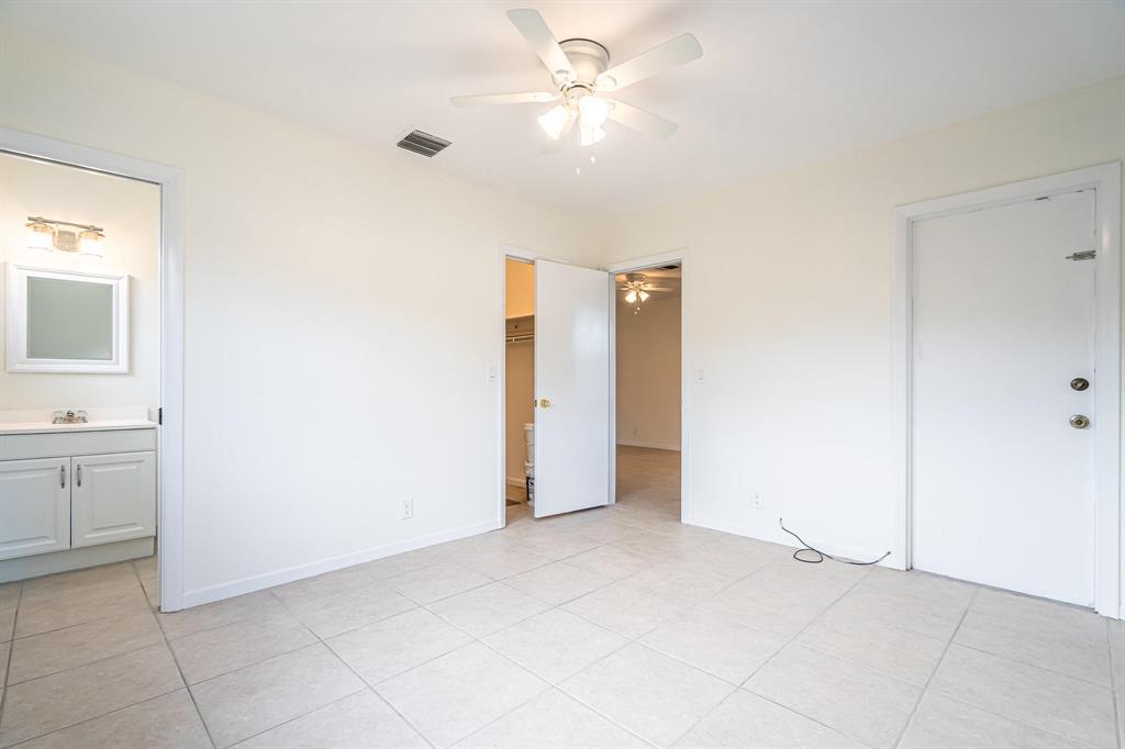 LAKE WYMAN SHORES - Residential Lease