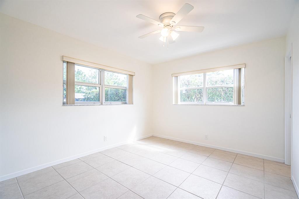 LAKE WYMAN SHORES - Residential Lease