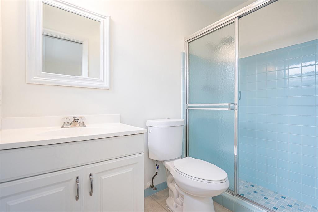 LAKE WYMAN SHORES - Residential Lease