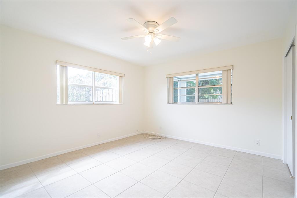 LAKE WYMAN SHORES - Residential Lease