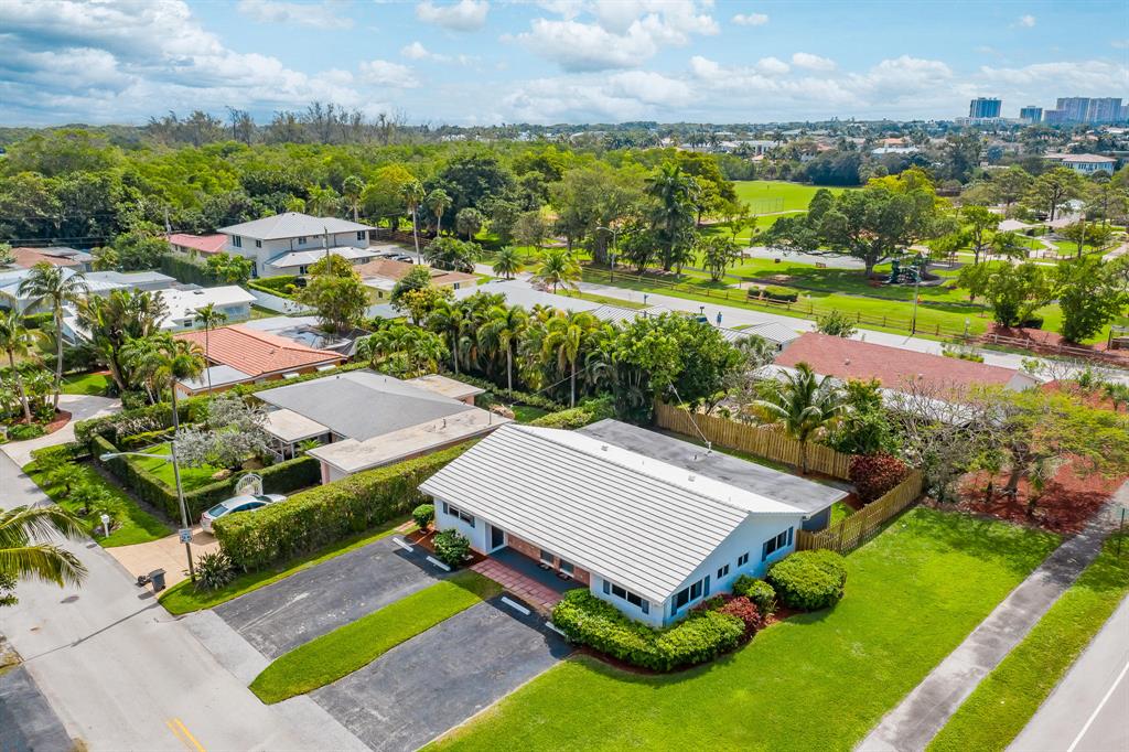 LAKE WYMAN SHORES - Residential Lease