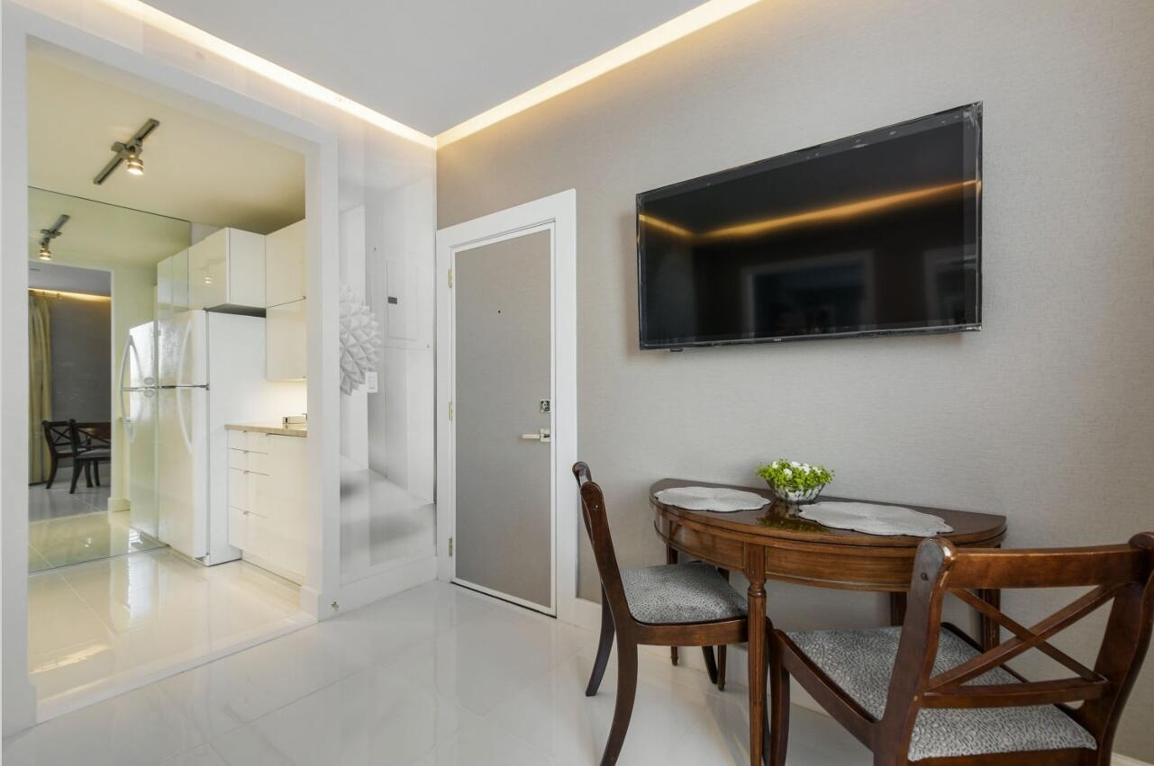 235 Sunrise Avenue #2026