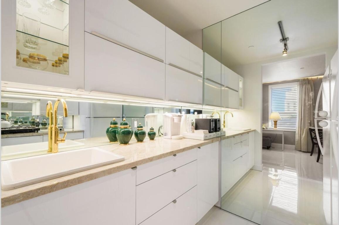 PALM BEACH HOTEL CONDO - Residential