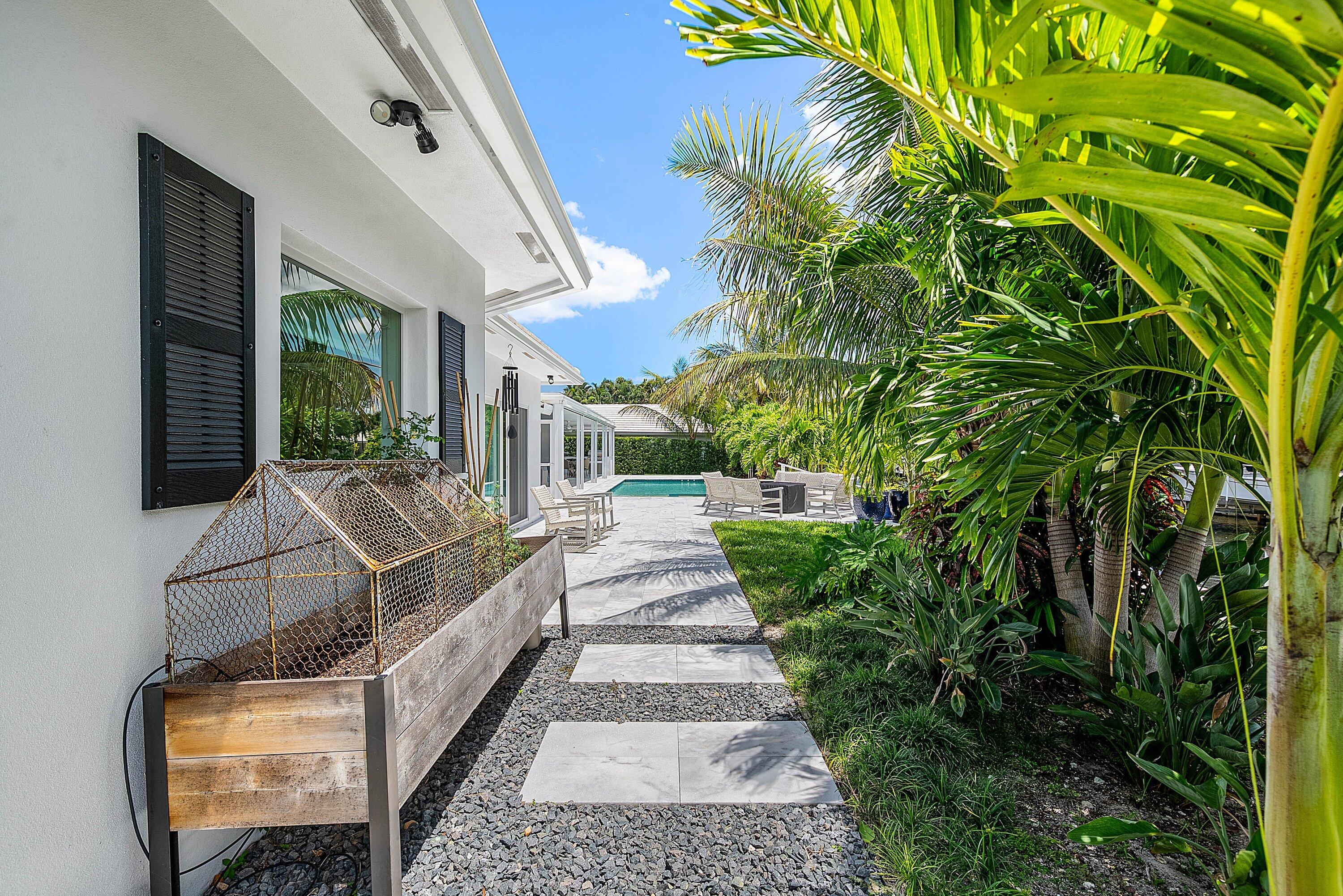 CAMINO GARDENS - Residential