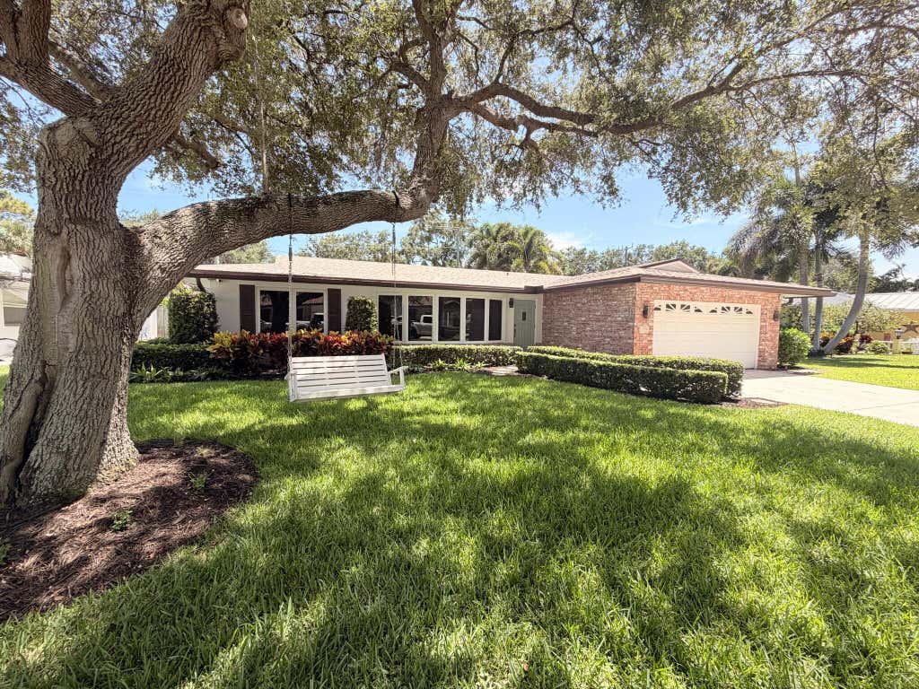 Photo of 1390 NW 4th Street, Boca Raton, FL 33486 (MLS # B26043454)