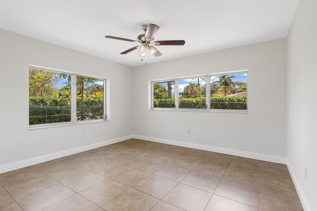 Photo of 1015 NE 12th Street, Fort Lauderdale, FL 33304 (MLS # B26026191)