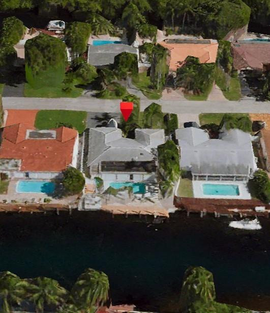 961 SE 10th Court, Pompano Beach, FL, 33060/$1,199,999 4 961 SE 10th Court