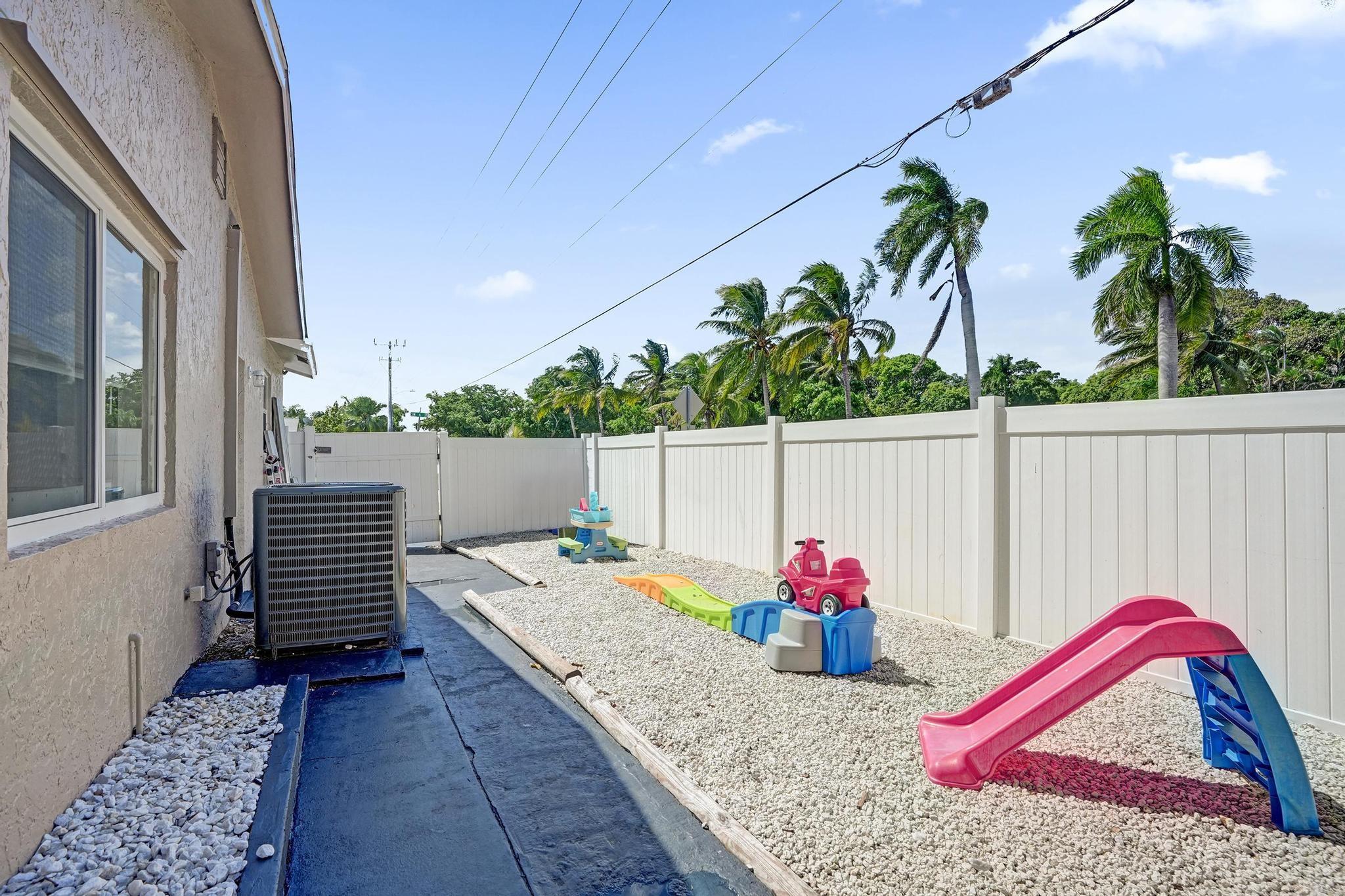 Kimberly Forest Sec 2 74- - Residential