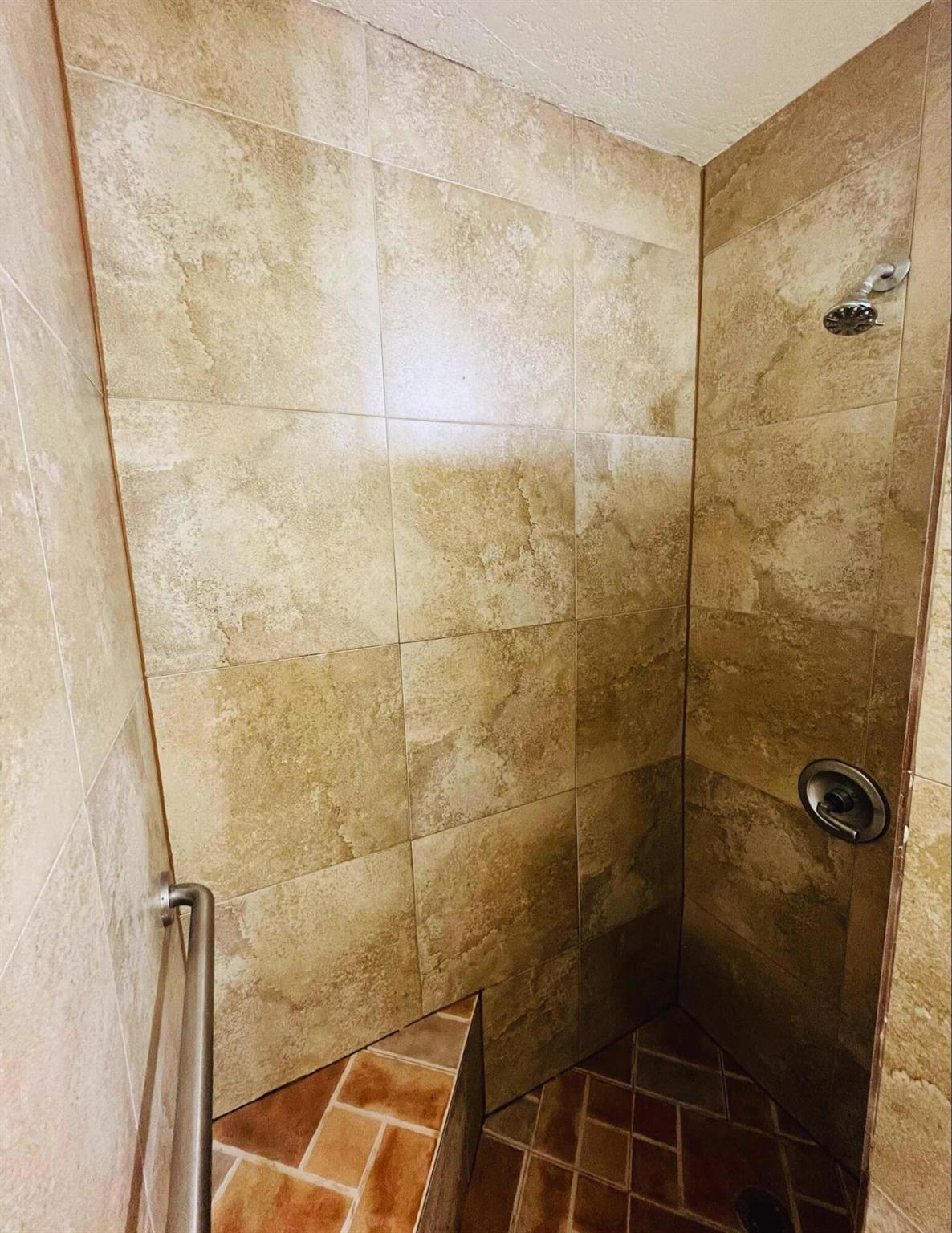 FRESHWATER ADD TO WPB - Residential Lease