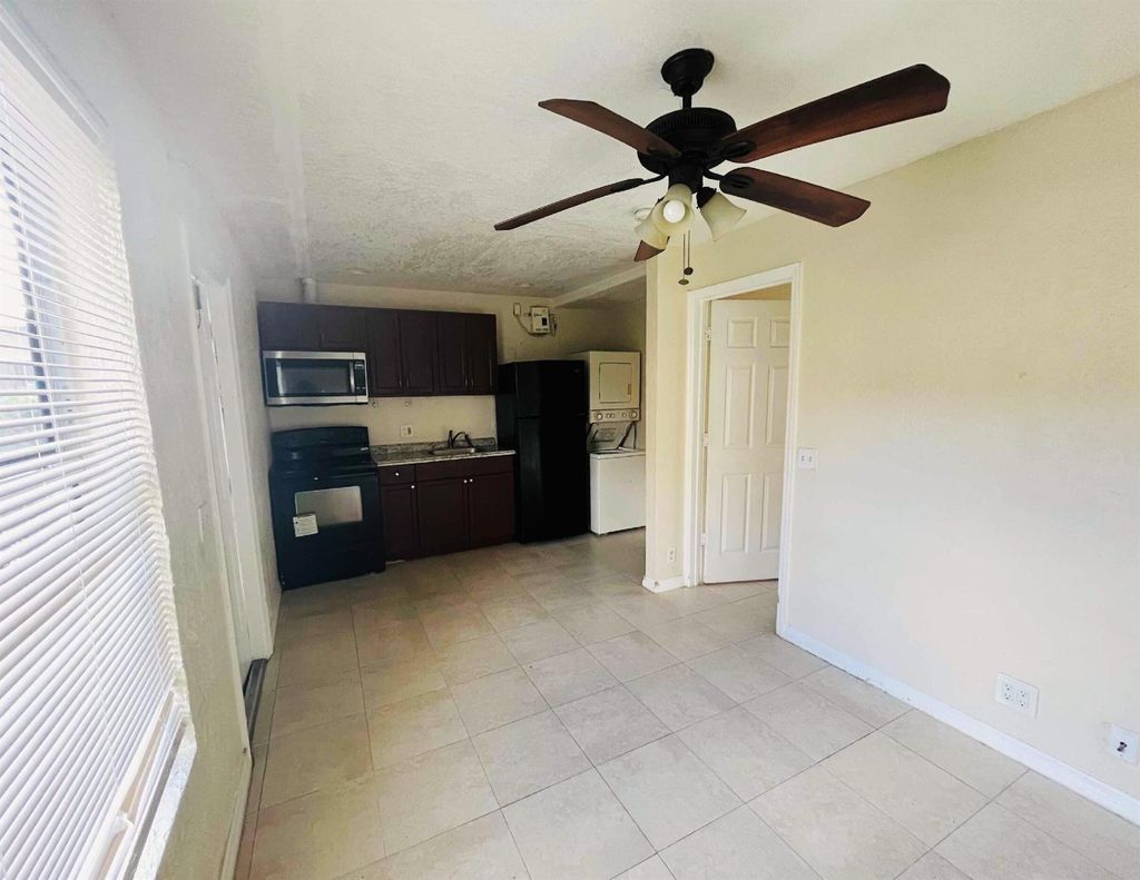 Photo of 901 8th Street #4, West Palm Beach, FL 33401 (MLS # R11147342)