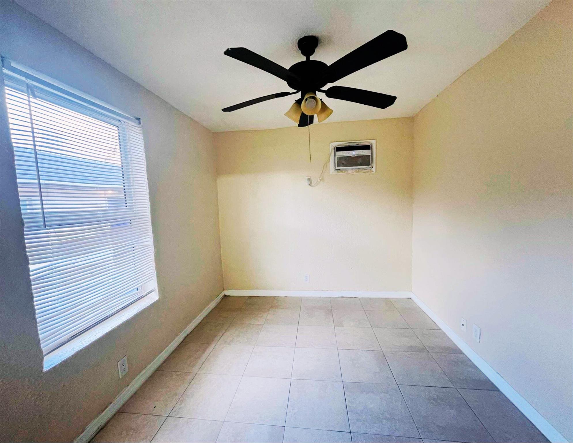 FRESHWATER ADD TO WPB - Residential Lease
